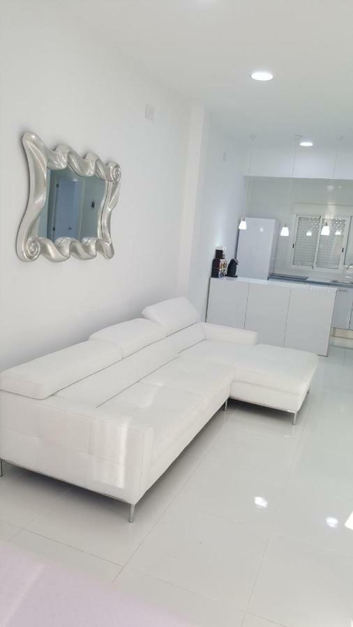 White Apartment لقنت المظهر الخارجي الصورة